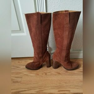 SOLD! FINAL MARKDOWN ! STEVE MADDEN BOOTS